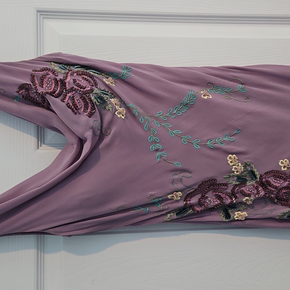 Elegant Lavender Purple Floral Beaded Dress Mother Of Bride/ Groom, Formal - Picture 2 of 9